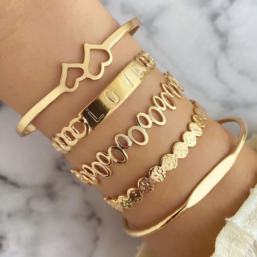 Stacked Bracelet小众多层手镯女字母心形个性百搭套装感叠戴手环