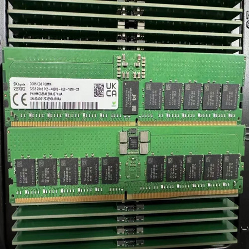 SK海力士32G 2RX8 PC5-4800 DDR5 REG HMCG88AEBRA107N服务器