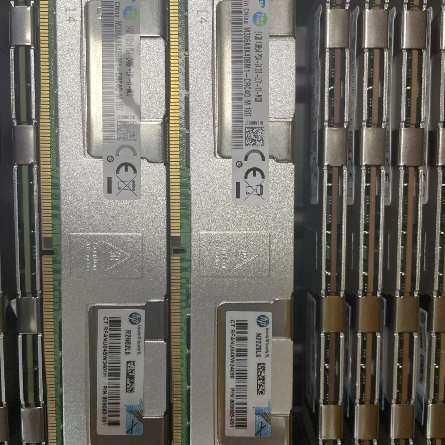 HP64G 4DRX4 PC4-2400T 内存805358-B21 809085-091 819413-001