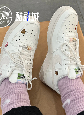 Nike Air Force 1  AF1白色 马年新年款女子低帮板鞋 IQ1143-100