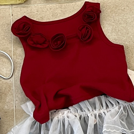 女童花朵背心夏装2025儿童洋气红色吊带背心立体玫瑰女宝无袖上衣