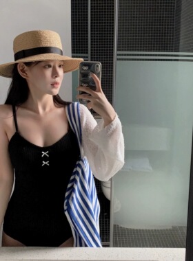 2025新款连体泳衣女款小胸聚拢性感纯欲风韩国高级感泡温泉比基尼