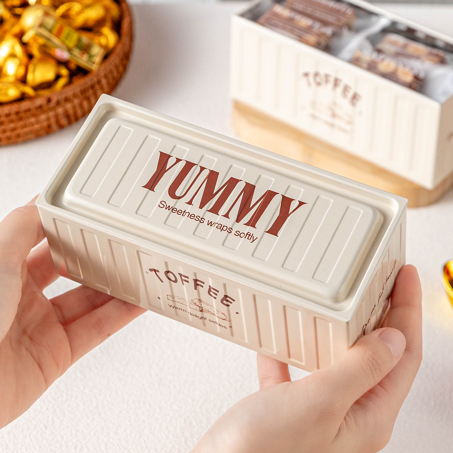 太妃糖铁罐空新年礼盒子牛轧糖果饼干雪花酥烘焙零食密封包装马年