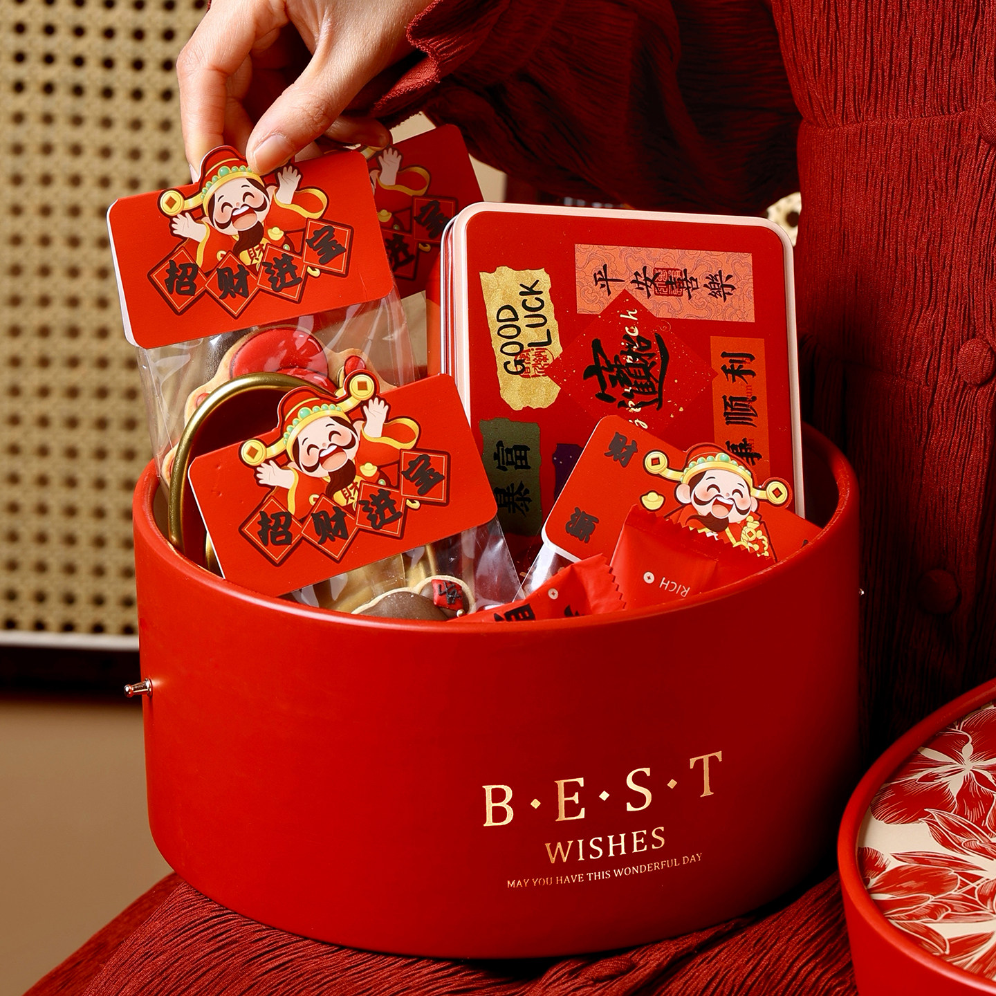 年货礼盒空盒子新春节喜糖伴手物拉菲草2026款烘焙红色高级感档马