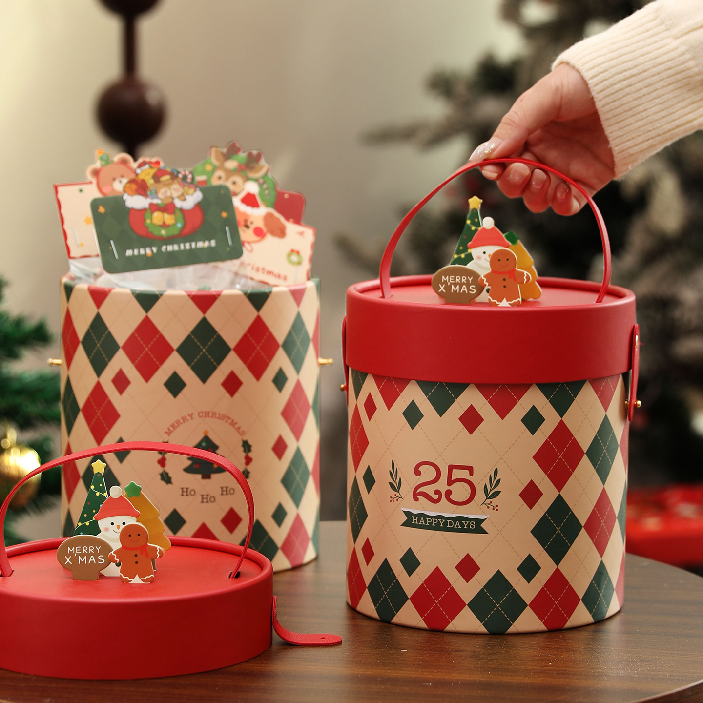 圣诞礼盒空盒高级感大号饼干包装伴手物女生男2025新款糖果抱抱桶