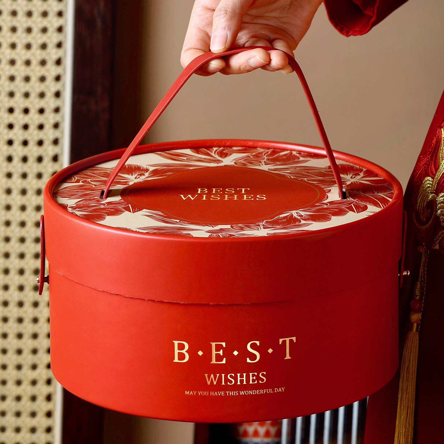 年货礼盒空盒子新春节喜糖伴手物拉菲草2026款烘焙红色高级感档马