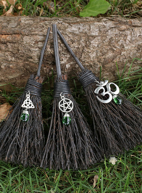 wish爆款车载挂件cca女巫