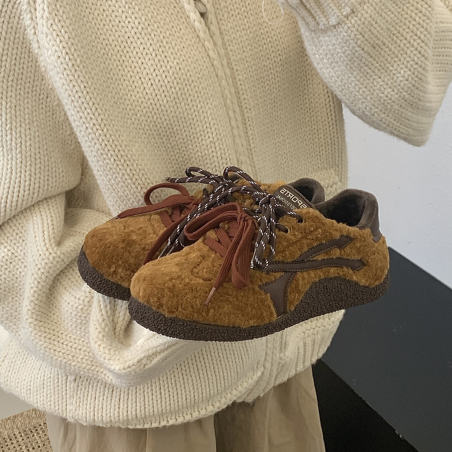 复古风毛毛德训鞋女2025冬季新款