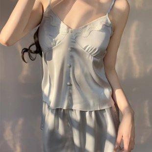 纯色吊带短裤 桑蚕丝睡衣女夏季 带胸垫性感纯欲风蕾丝边休闲家居服