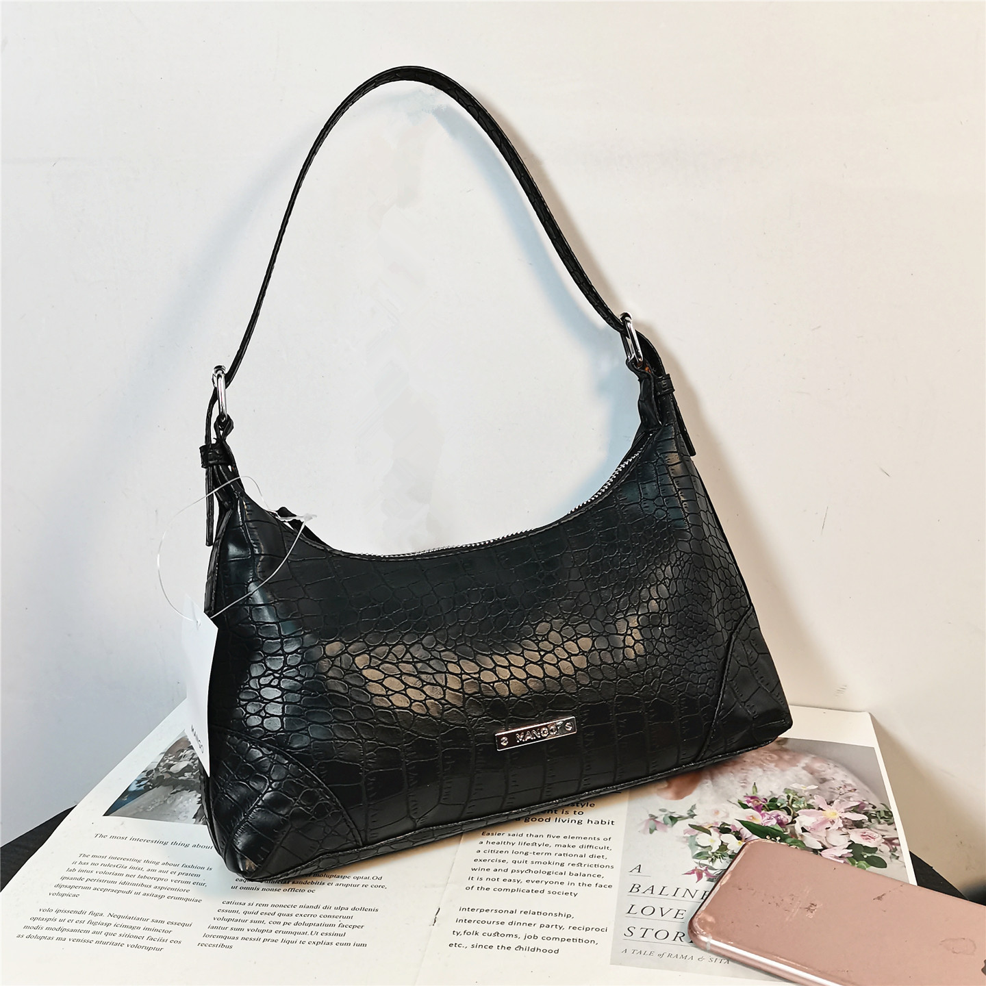 外贸西班牙女士小众法棍腋下包