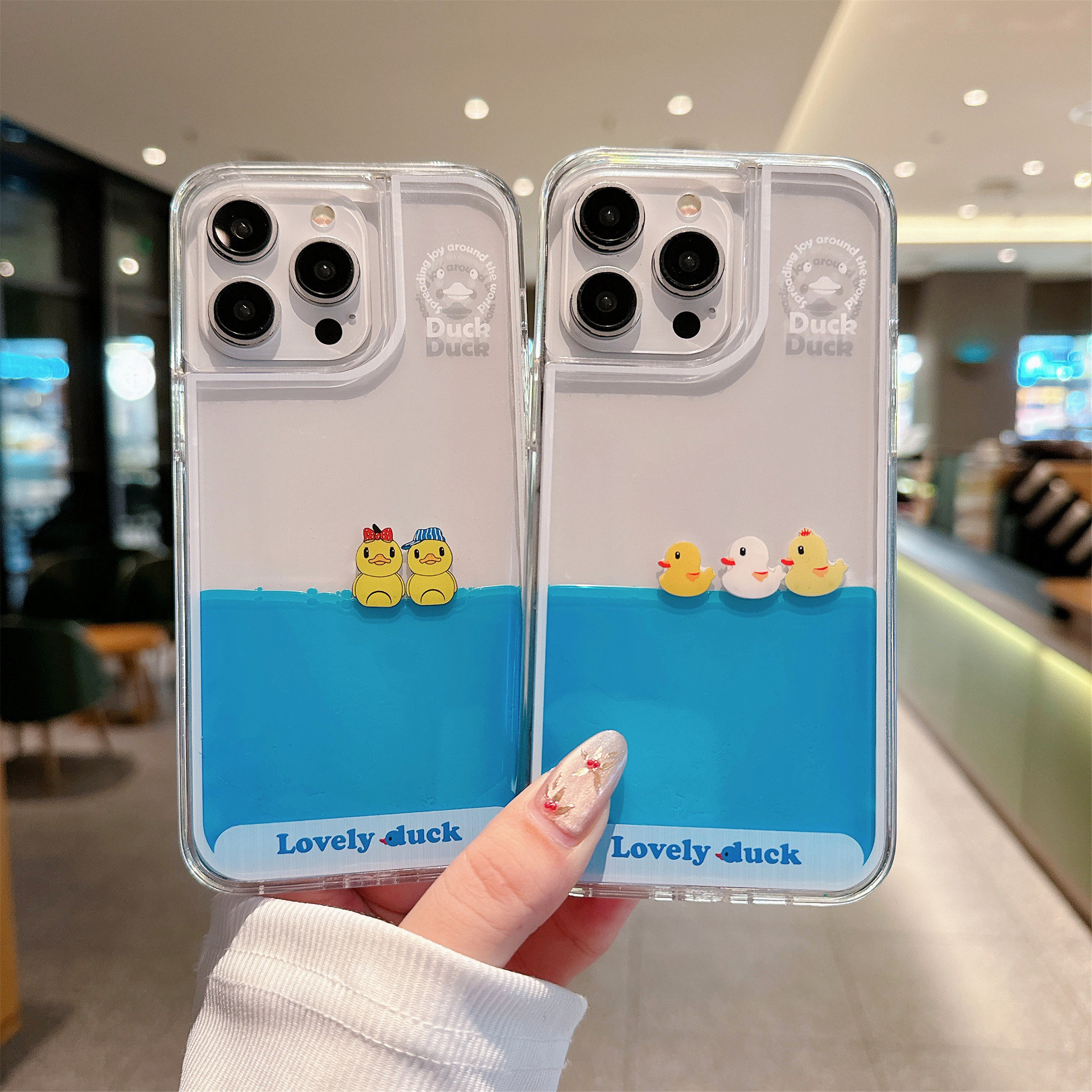 液体流沙小黄鸭适用iPhone17手机壳苹果16ProMax创意可爱卡通15透明硅胶14Pro全包边防摔保护壳