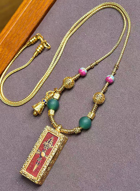 藏式文玩随身小唐卡黄财神嘎乌盒吊坠锁骨链金刚杵挂坠饰品项链