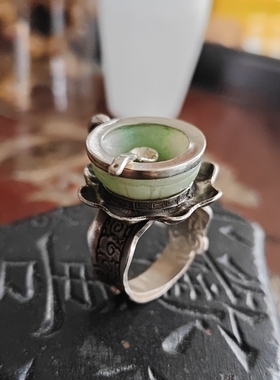 苗乡银绣坊中国风原创孤品手工镶嵌老翡翠茶杯包银文艺个性戒指