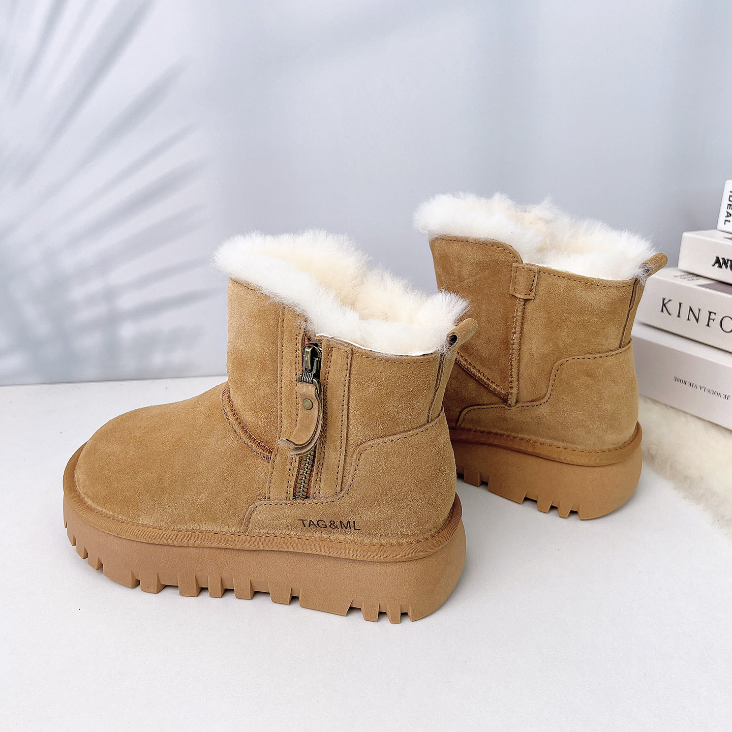 厚底纯羊毛雪地靴女款侧拉链短靴