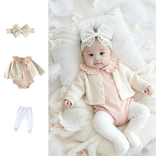 三月龄百天婴儿衣服洋气女宝秋冬外穿百岁小宝宝春秋连体衣