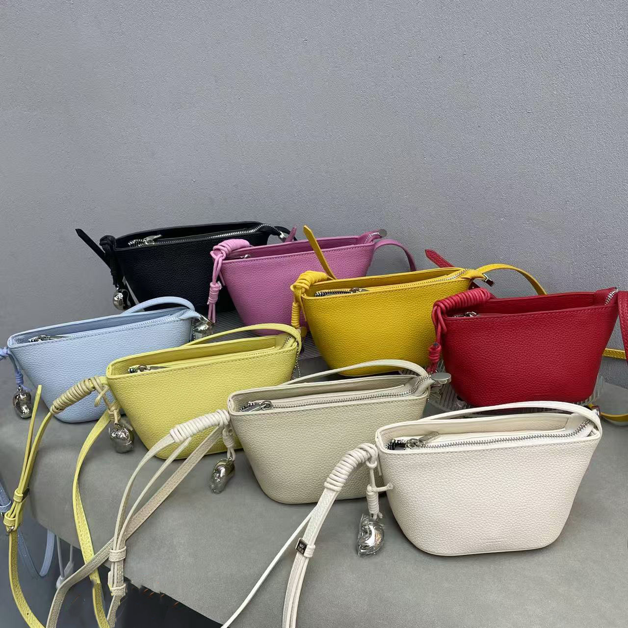 荔枝时尚软皮小包包女2025新款洋气亮色百搭潮流元宝斜挎包小包