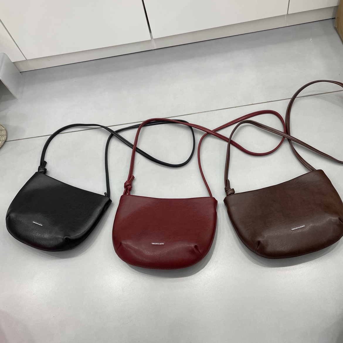 韩包贝壳包牛皮女包2025新款洋气休闲吸扣真皮软单肩斜挎包潮包