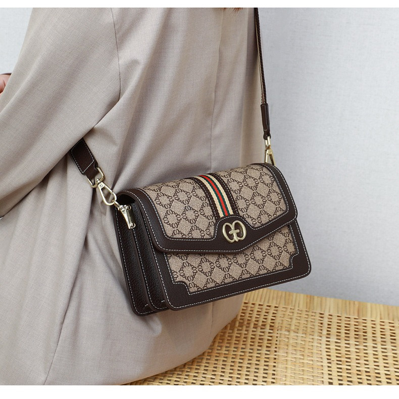 2025单肩斜挎包百搭单肩包