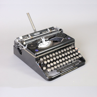 德国Triumph古董机械打字机老式怀旧复古生日礼物正常使用软装