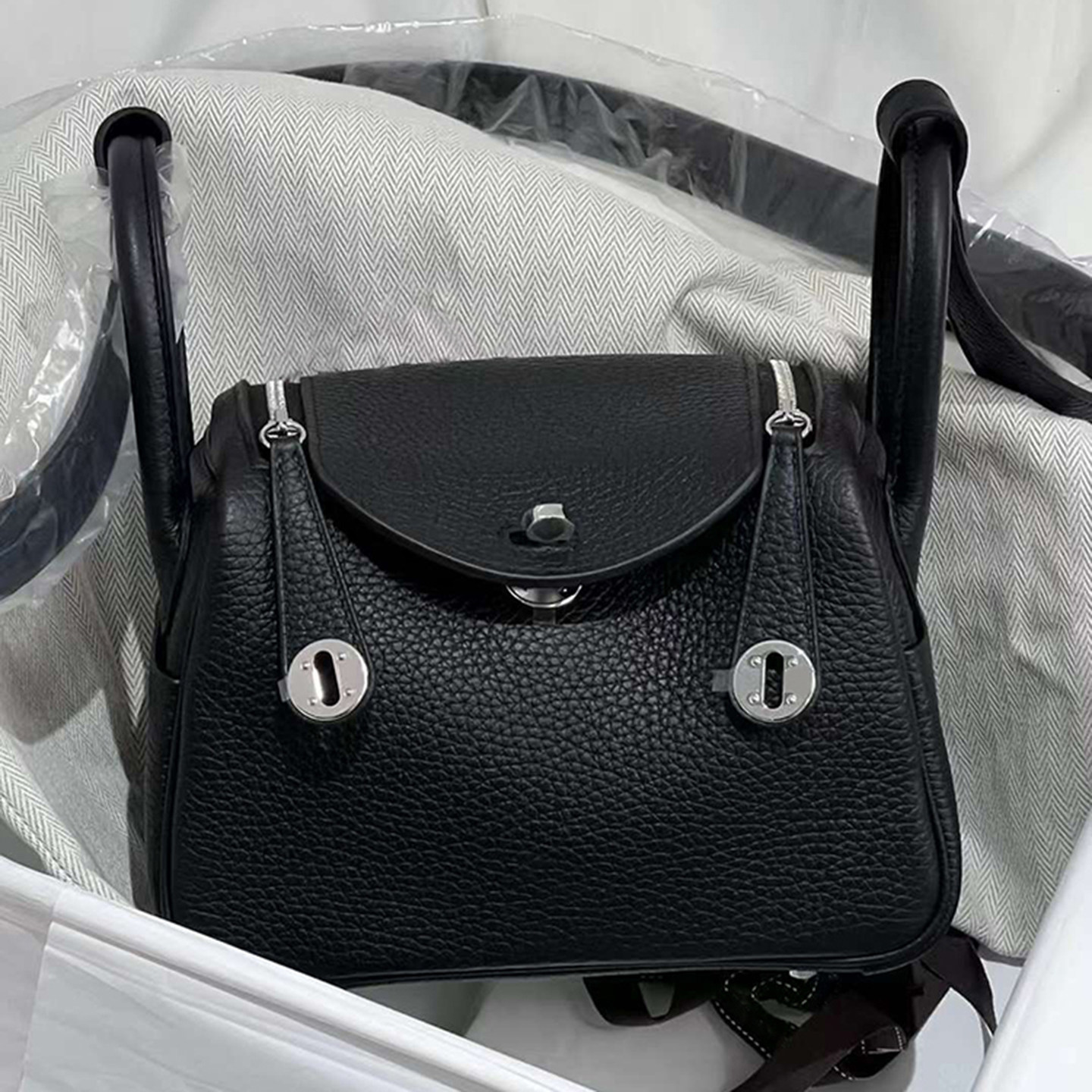 日本纯手工定制蜡线新款进口tc皮琳迪包mini单肩斜挎医生包枕头包