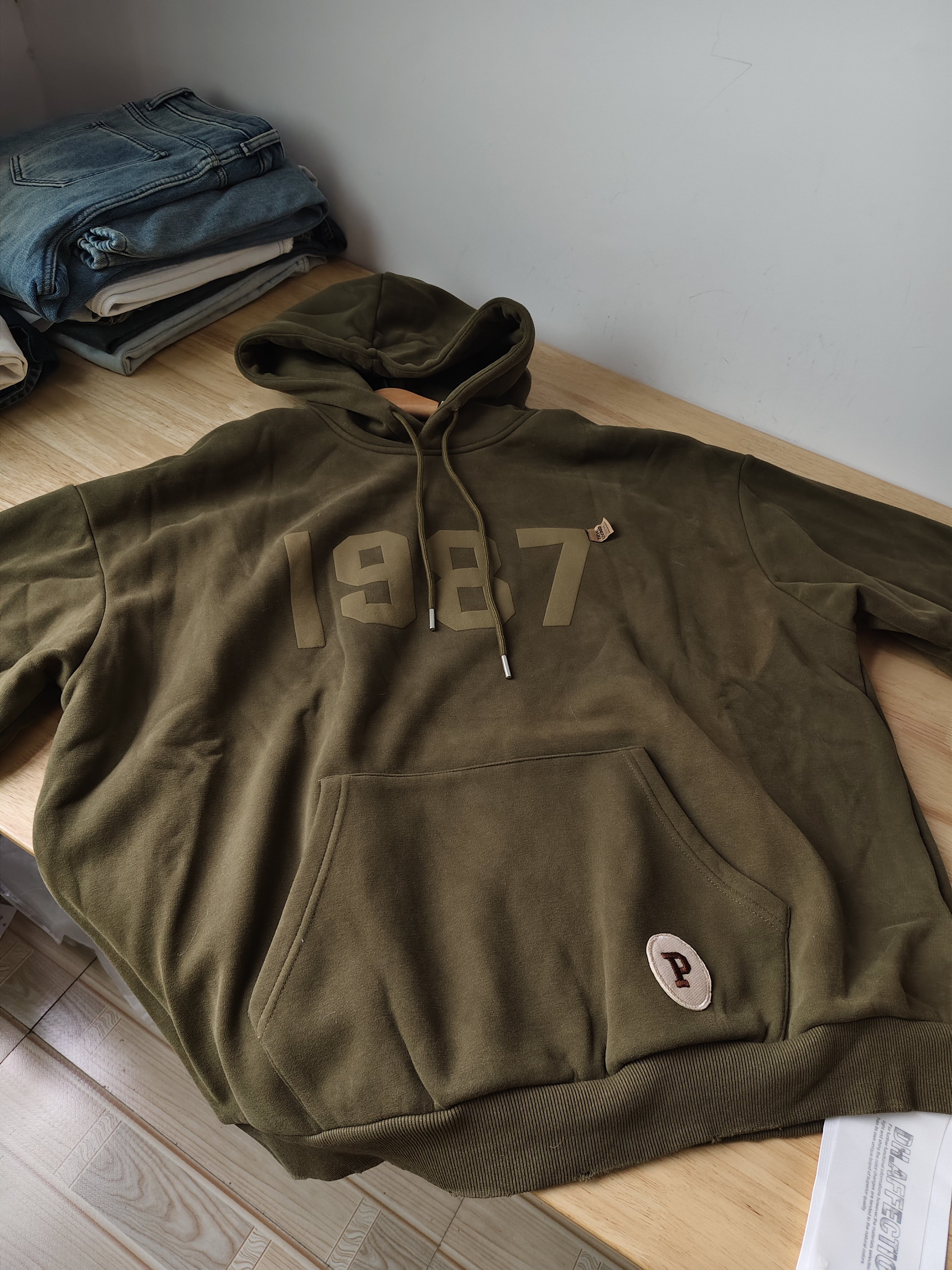 特清/颜色不均匀/军绿色宽松大版连帽加绒卫衣秋冬胸围146衣长74