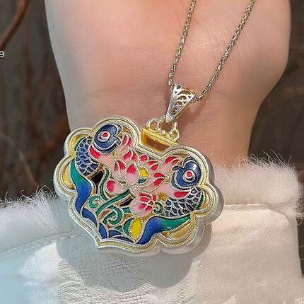 9999纯银莲花鱼吊坠珐琅彩古法银鱼戏莲吊坠项链女款送妈妈礼物