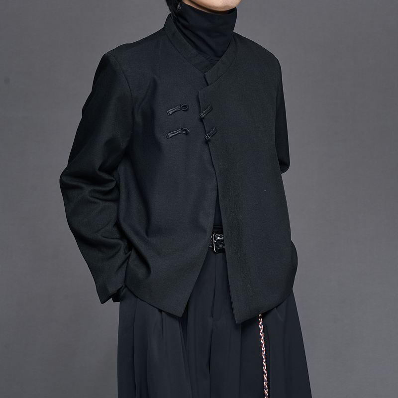 休闲西服剪裁立领短款盘扣设计