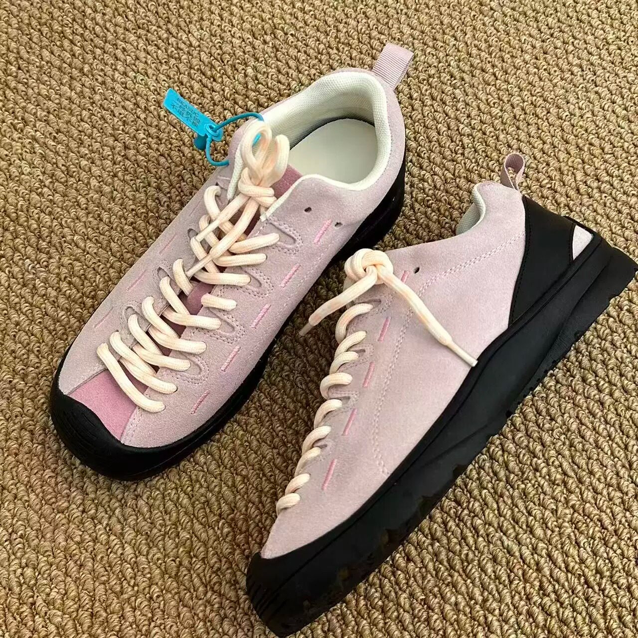 设计感时尚头层牛皮绑带防滑休闲鞋女2026年春秋季夏