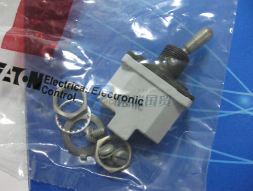 8500K4 Eaton 拨动开关 20A 115VAC