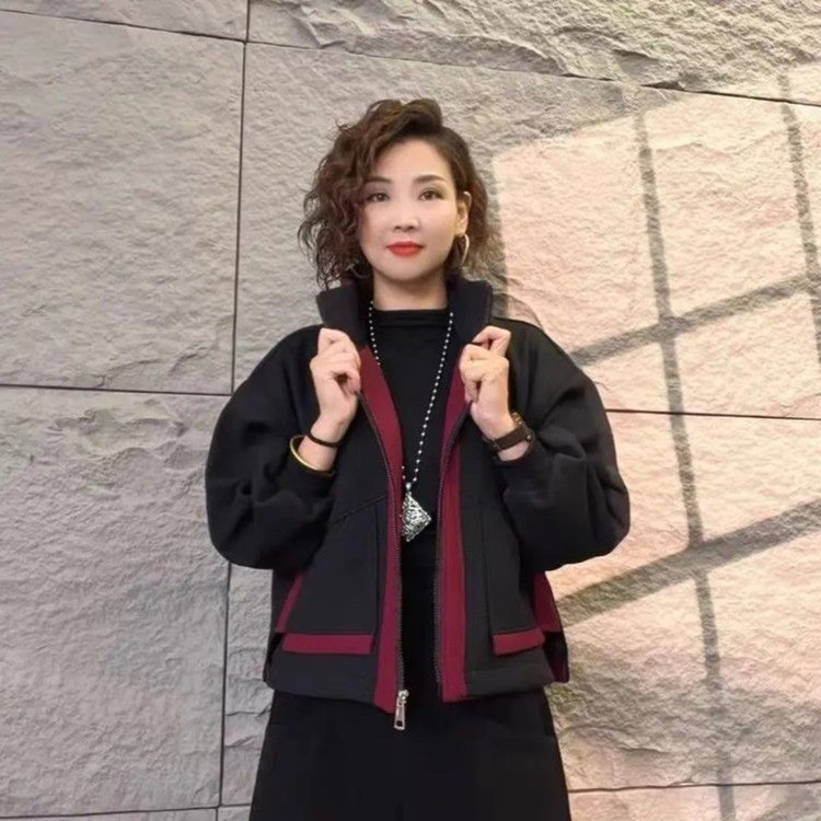 直播爆款2025新款时尚撞色短款外套女宽松百搭春秋夹克女