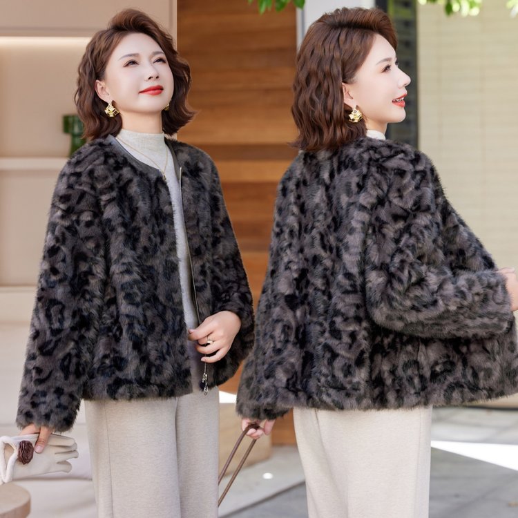 夏季新款妈妈装时尚宽松大码中老年女装春季新款妈妈装时