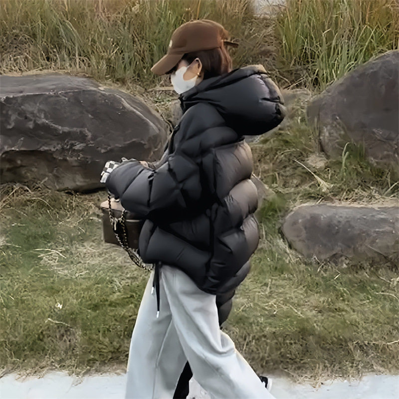黑色连帽泡芙龟背短款连帽羽绒服女冬季新款宽松显瘦面包服外套潮