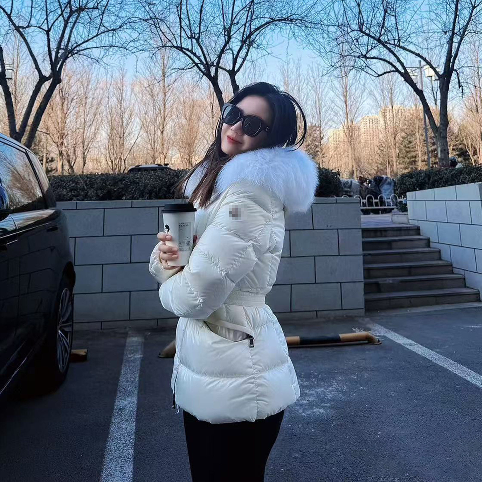 蒙家boed小蛮腰羽绒服狐狸毛领连帽收腰显瘦女士M家加厚保暖外套