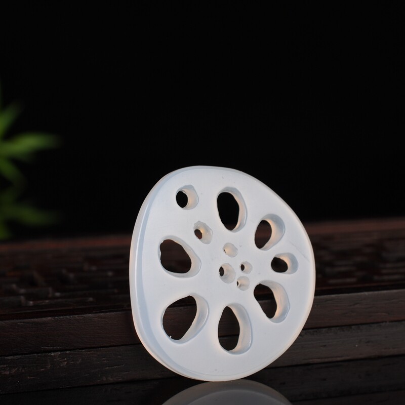 正品白玉髓藕片吊坠玉石镂空雕刻玛瑙莲藕片挂件佳偶天成转运项坠