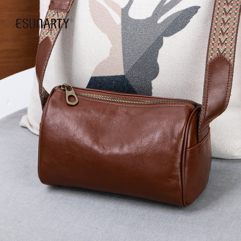 真皮软皮宽带单肩斜挎圆筒包女