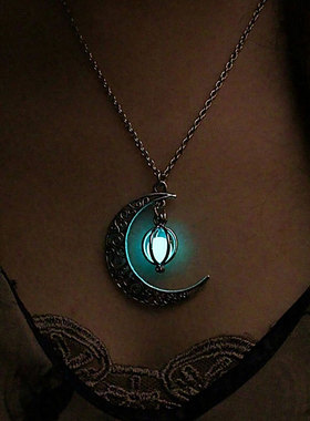 跨境爆款发光月亮南瓜创意项链万圣节亚马逊女颈链合金锁骨链