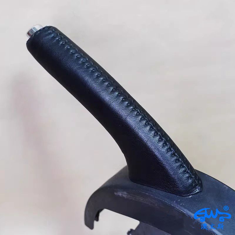 免手缝双龙柯兰多真皮手刹套图片