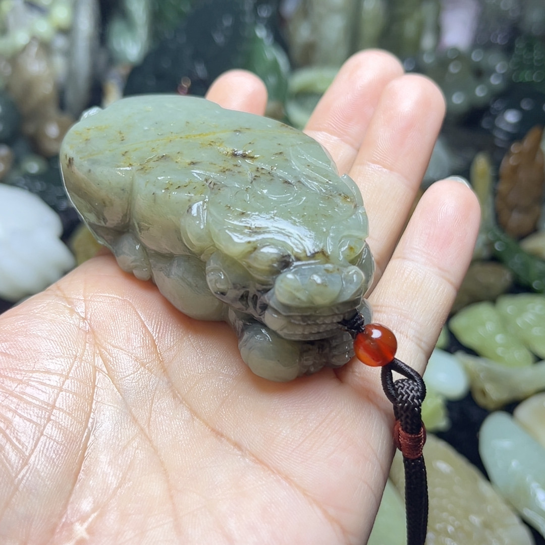 青花籽料貔貅手把籽料