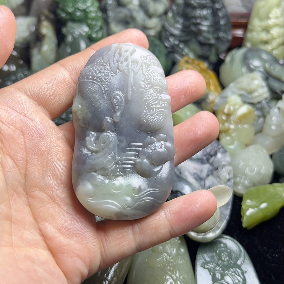 和田玉烟紫带翠一念之间玉牌西游之行
