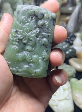 碧玉龙牌挂件