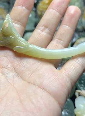 天然和田玉糖玉烟嘴手把件