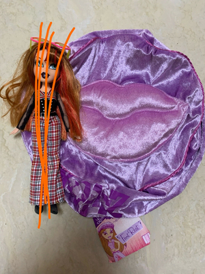 贝兹 贝茨 贝滋 周边 抱枕 枕套 古董娃娃 芭比娃娃 老娃娃 bratz