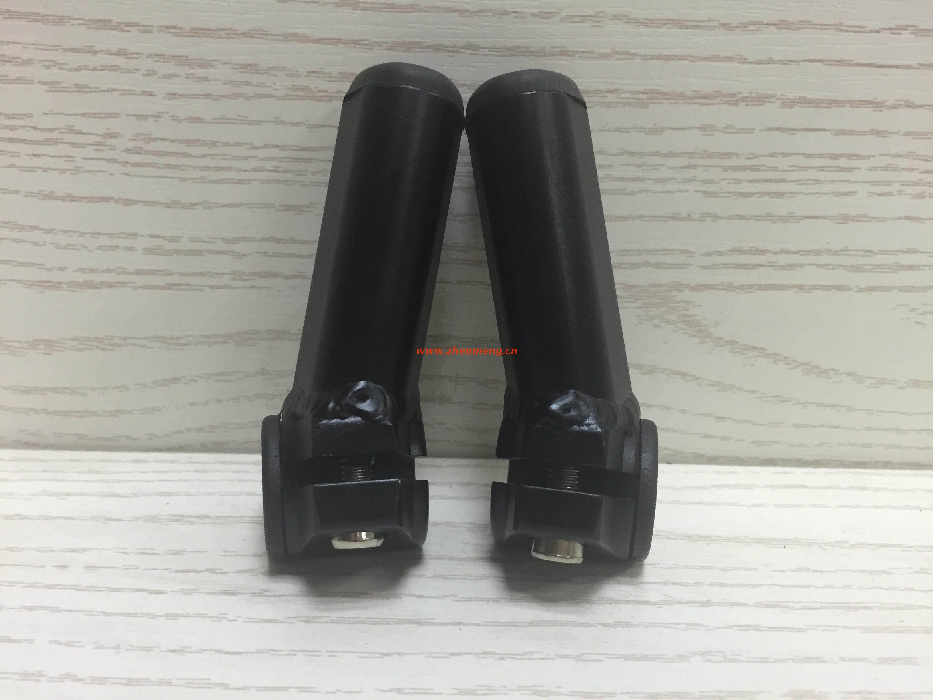 Poignées de vélo - Ref 2347806 Image 3