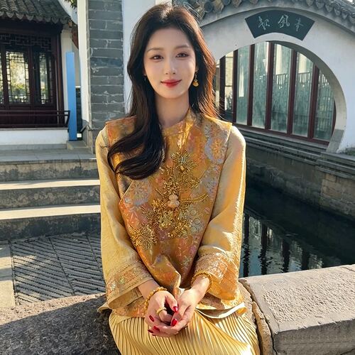 2026春秋高级感轻奢钉珠刺绣马甲套装女新中式国风打底衬衫两件套