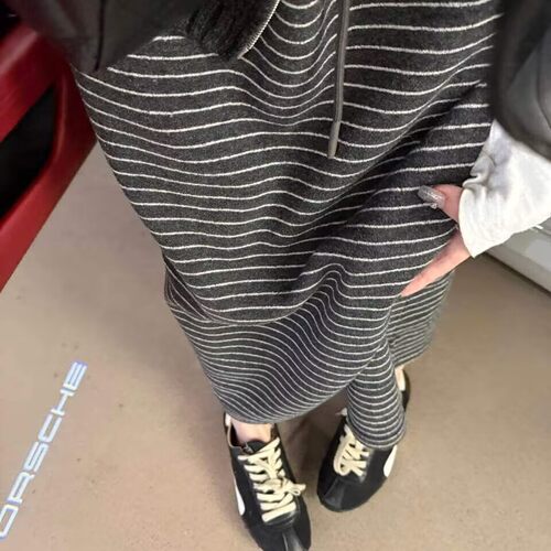 2026夏季新款条纹休闲半身裙女宽松大码松紧腰开叉中长裙直筒裙