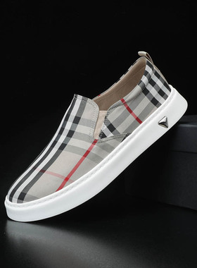 2026年春季新款男士休闲鞋格子布鞋一脚蹬懒人鞋百搭潮流板鞋透气