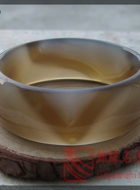 天然玉髓俏色礼品玛瑙手镯