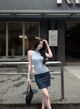 AWMUMU纯欲风御姐高智感蓝色A字中腰显瘦百搭包臀裙半身裙女a字裙