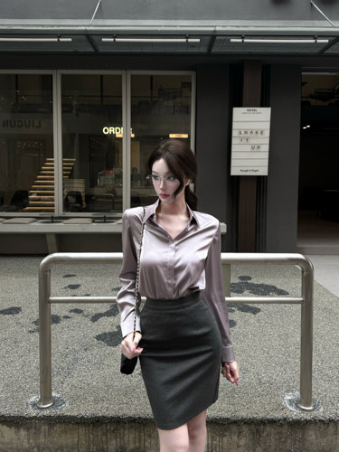 垂感通勤衬衣女缎面翻领长袖衬衫