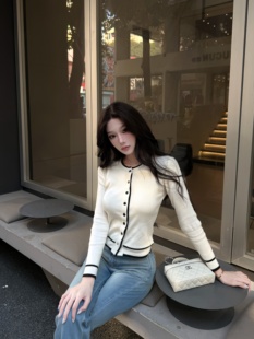 AWMUMU 高智感姐姐气质撞色针织开衫女修身显瘦长袖上衣打底衫女